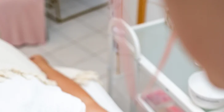 Kozmetická masáž tváre, liftingové alebo hydratačné ošetrenie