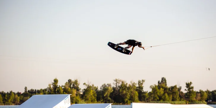 Wakeboarding na Wakelake: 2 hodiny, celý deň alebo individuálna lekcia: FROM ZERO TO HERO