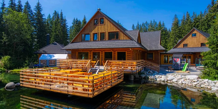 Rezort pri jazere na úpätí Vysokých Tatier: relax s polpenziou a privátnym wellness