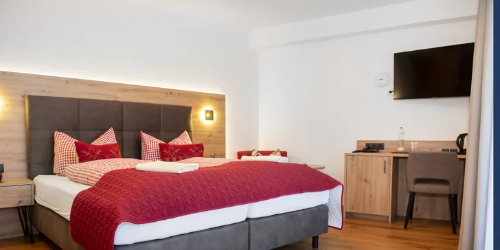 Kitzbühelských Alpách: 4* hotel blízko zjazdovky, bohatá polpenzia, saunová zóna aj karta výhod