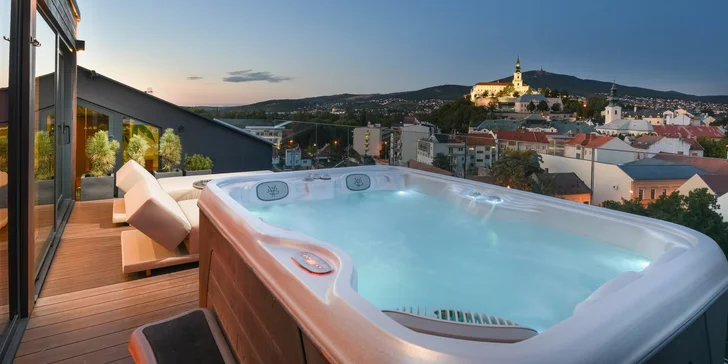 Romantický pobyt v Boutique Hoteli 11 v Nitre s exkluzívnym privátnym wellness na streche s výhľadom na mesto