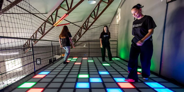 Laser game, virtuálna realita pre 2 osoby, digitálna autodráha a iné hry pre viacero hráčov