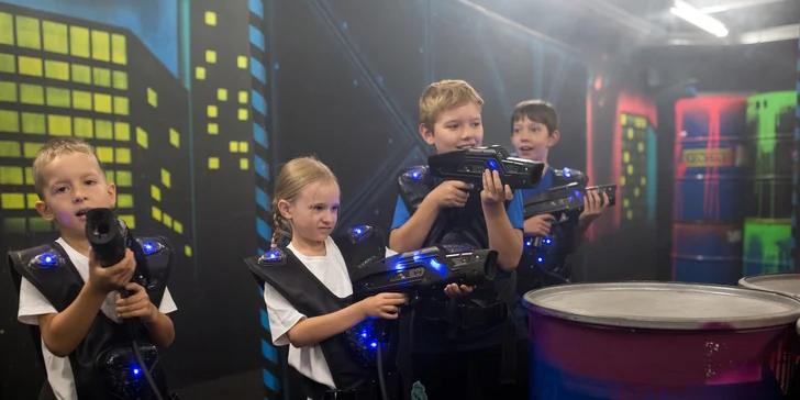 Laser Game v Steam Factory aj s pizzou, nápojom a žetónmi do FUN GAME