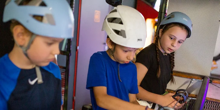 Vstup do Tarzánie - lanového centra s prekážkovou dráhou a 30 m dlhou zipline lanovkou