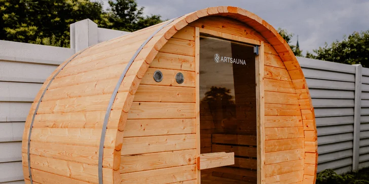 Apartmánový domček so saunou a vírivkou v Šoporni