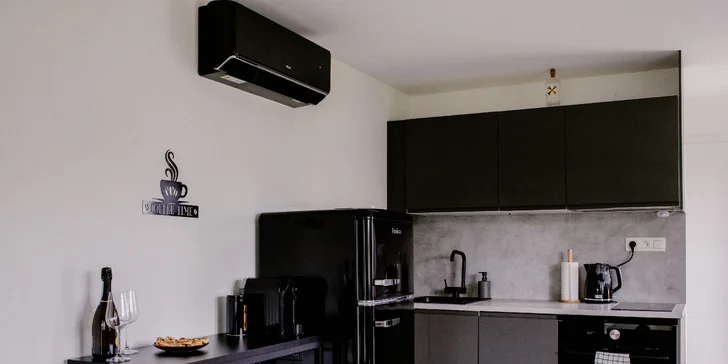 Apartmánový domček so saunou a vírivkou v Šoporni