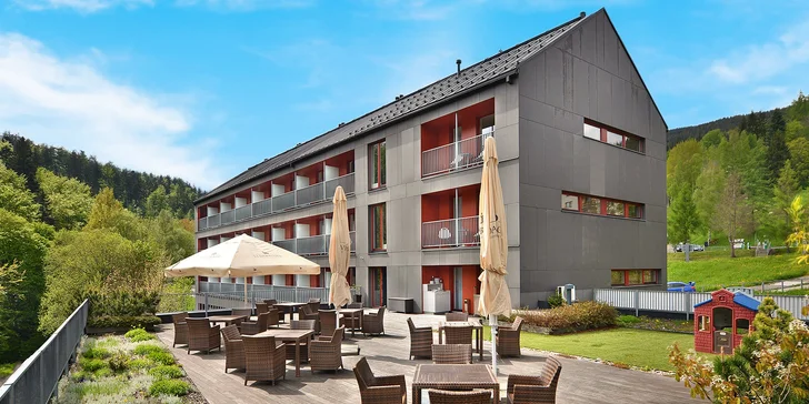 Dovolenka v Jánskych kúpeľoch: krásny hotel pri lanovke, s polpenziou aj neobmedzeným wellness a masážou