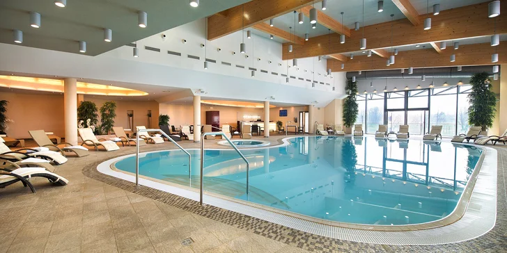 Pobyt v Hlubokej nad Vltavou s polpenziou aj wellness: hotel pod zámkom v blízkosti golfového ihriska