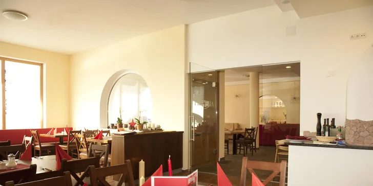 Tyrolské Alpy: 4* hotel pri zjazdovke, polpenzia, wellness a detský program