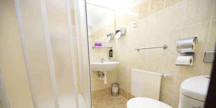 Krásna príroda a pokoj Karlovej Studánky: polpenzia aj vstup do bazéna a Thermal Parku