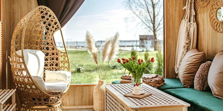 Glamping pri jazere Jamno a pri Balte: bez jedla alebo s raňajkami, množstvo aktivít aj domčeky s vlastným wellness
