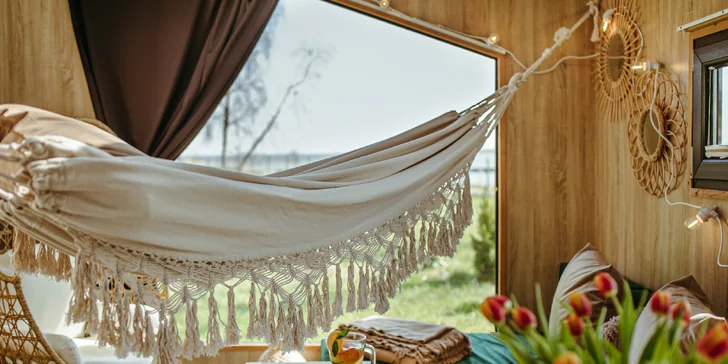 Glamping pri jazere Jamno a pri Balte: bez jedla alebo s raňajkami, množstvo aktivít aj domčeky s vlastným wellness