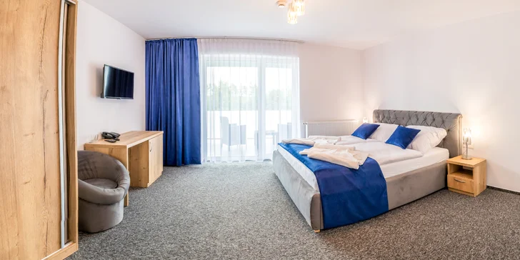 Moderný hotel priamo na brehu Oravskej priehrady s polpenziou a zľavou na plavbu loďou