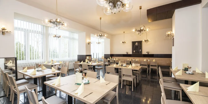 Za športom aj relaxom do Lipna aj do Rakúska: hotel s polpenziou na brehu jazera