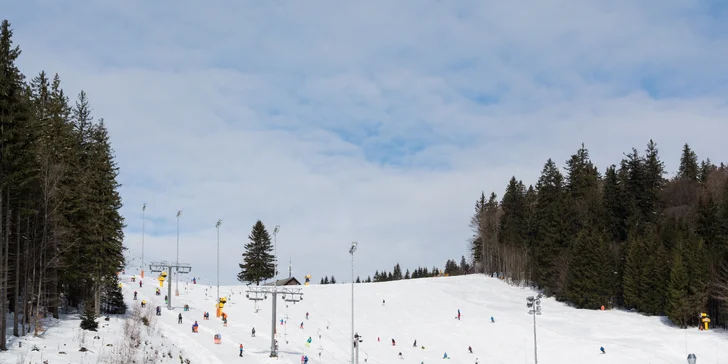 Za športom aj relaxom do Lipna aj do Rakúska: hotel s polpenziou na brehu jazera