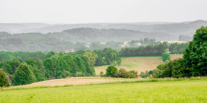 Romantika aj dobrodružstvo: domček v korunách stromov a raňajky, 4 km od Ještědu a 10 km autom od Liberca