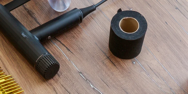 Svadobní barberi: Styling pre ženícha a jeho partiu u vás doma