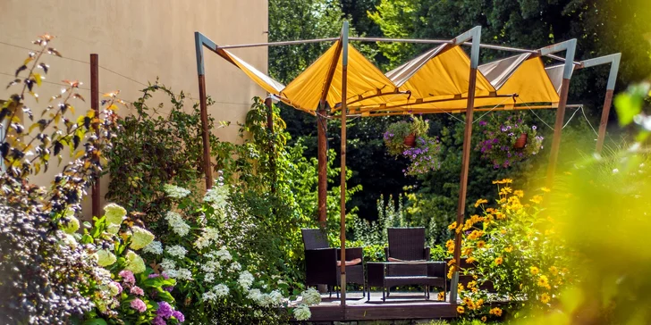 Pobyt v srdci Vrchlabí: raňajky, kredit na večeru aj 2 hod. vstup do wellness