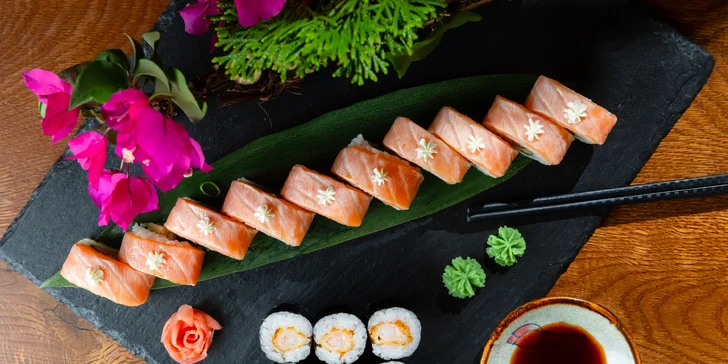 Rozmanité sushi sety pre jednu alebo dve osoby