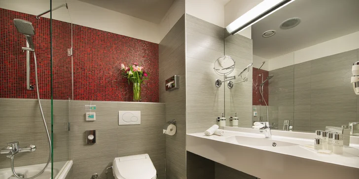 Luxusný pobyt v Hlubokej nad Vltavou: 5* hotel pri zámku s wellness a stravou