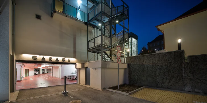 Luxusný pobyt v Hlubokej nad Vltavou: 5* hotel pri zámku s wellness a stravou