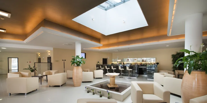 Luxusný pobyt v Hlubokej nad Vltavou: 5* hotel pri zámku s wellness a stravou