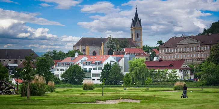 Luxusný pobyt v Hlubokej nad Vltavou: 5* hotel pri zámku s wellness a stravou