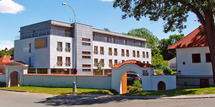 Pobyt s raňajkami v Prahe: blízko letiska, ale aj Divokej Šárky či obory Hvězda