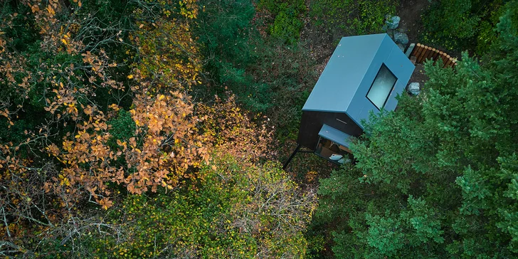 Pohoda v útulnom posede v Prahe pri lese pre 2-3 osoby, parkovanie zdarma