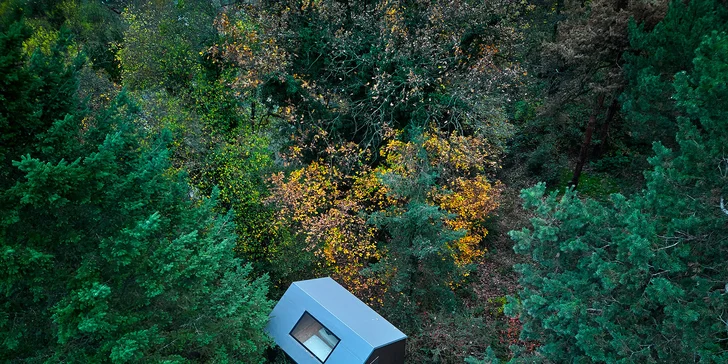 Pohoda v útulnom posede v Prahe pri lese pre 2-3 osoby, parkovanie zdarma