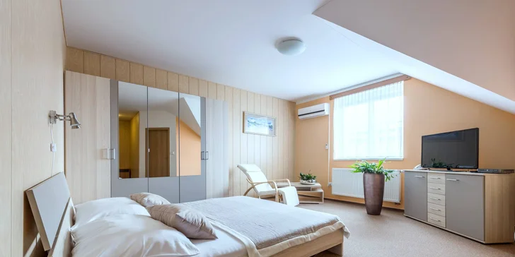 Romantika v Ml. Boleslavi pri Českém raji: raňajky, wellness aj izby so súkromnou vírivkou a saunou