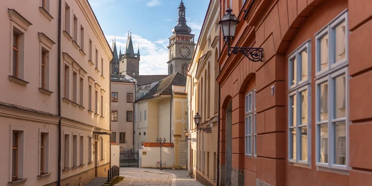 Pobyt v historickom hoteli v centre mesta Hradec Králové vrátane bufetových raňajok