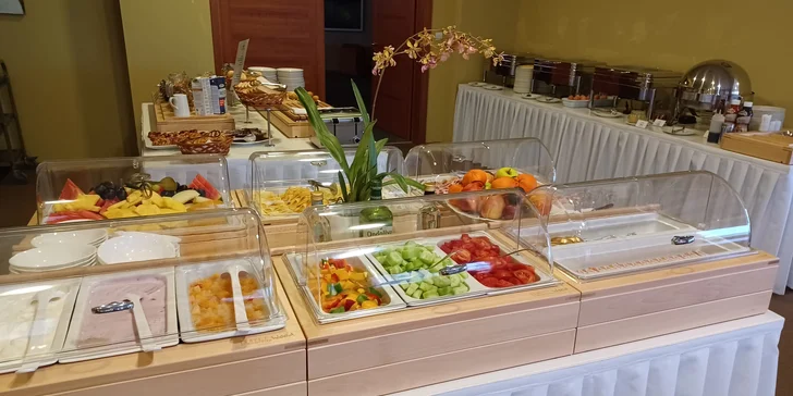Krásny hotel na okraji Prahy: raňajky alebo polpenzia, neobmedzený wellness a pestrá ponuka aktivít