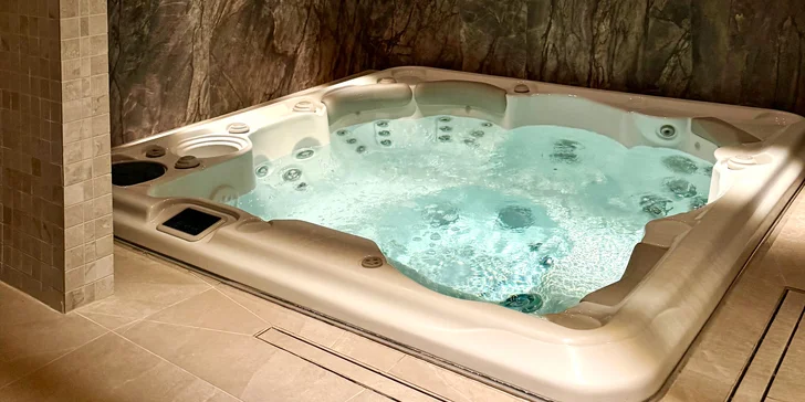 Vroclav ako na dlani: 4* hotel v centre mesta, raňajky a polpenzia, wellness