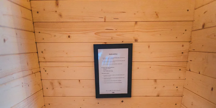 Kúzelná maringotka na samote: až pre 4 osoby, balíček dobrôt vrátane grilu a horúci kúpeľ v kúpacej kadi