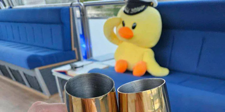 Okružná plavba po Váhu, romantika pre dvoch aj vyhliadková plavba pre 12 osôb