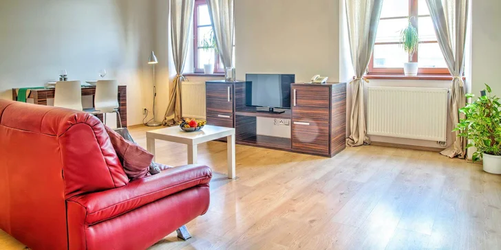 Pobyt v moderných apartmánoch v centre Hradca Králové s možnosťou raňajok