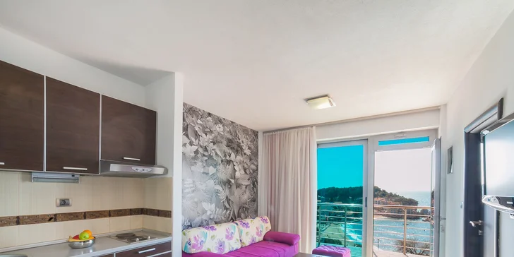 Čierna Hora - Sveti Stefan: plne vybavené apartmány až pre 6 osôb len kúsok od mora