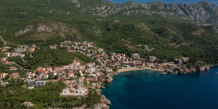 Čierna Hora - Sveti Stefan: plne vybavené apartmány až pre 6 osôb len kúsok od mora