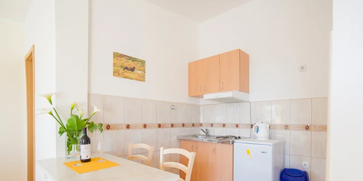 Dovolenka v Čiernej Hore: vybavené apartmány kúsok od mora až pre 5 osôb