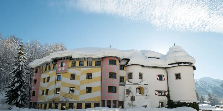 Na lyže do Fieberbrunnu: zámocký family hotel s neobmedzeným wellness a polpenziou, first minute zľava