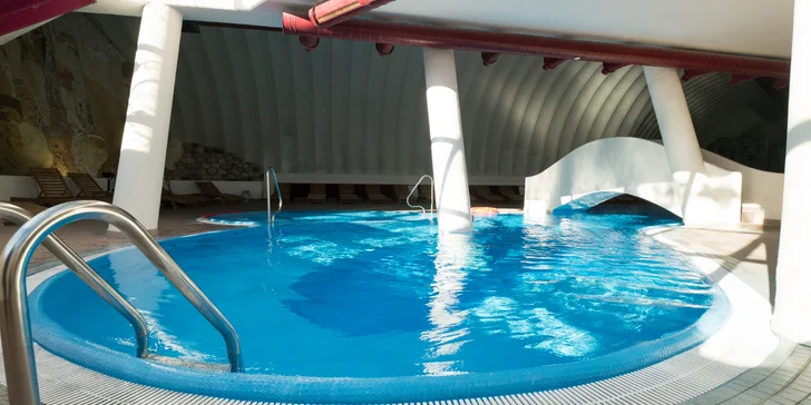 Na lyže do Fieberbrunnu: zámocký family hotel s neobmedzeným wellness a polpenziou, first minute zľava