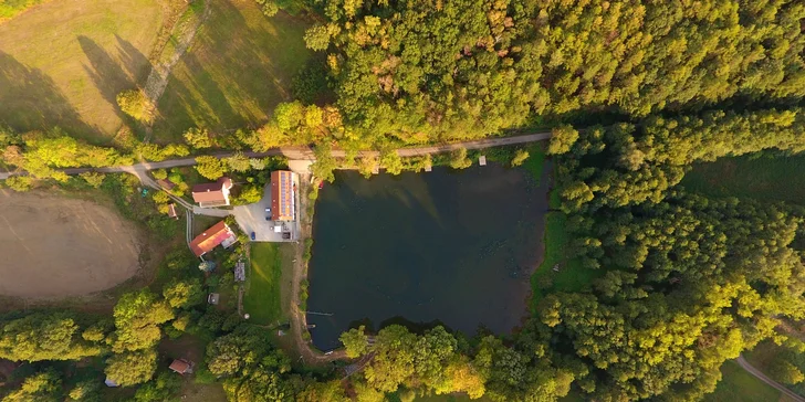 Pobyt s raňajkami a privátnym wellness v historickom mlyne pri rybníku v Železných horách