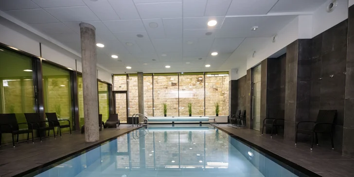 Pobyt v Českom raji s raňajkami alebo polpenziou, neobmedzeným wellness a masážnou vaňou
