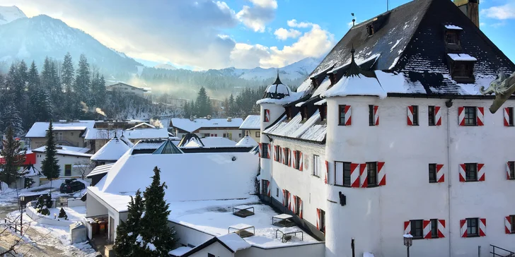 Na lyže do Fieberbrunnu: zámocký family hotel s neobmedzeným wellness a polpenziou, first minute zľava