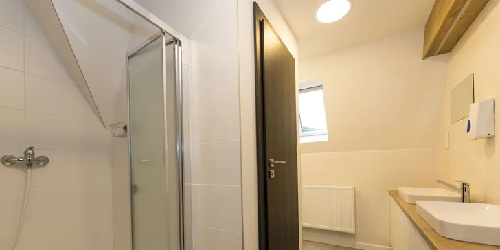 Izba alebo moderný apartmán v Jeseníkoch, s raňajkami alebo polpenziou aj vybavenou kuchynkou