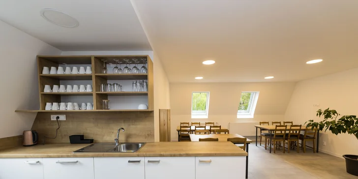 Izba alebo moderný apartmán v Jeseníkoch, s raňajkami alebo polpenziou aj vybavenou kuchynkou