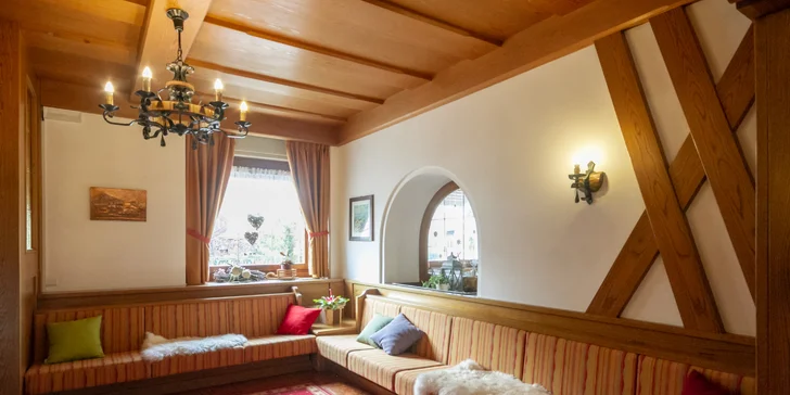 Pobyt v srdci Dolomitov: hotel s polpenziou a karta výhod so skibusom zadarmo