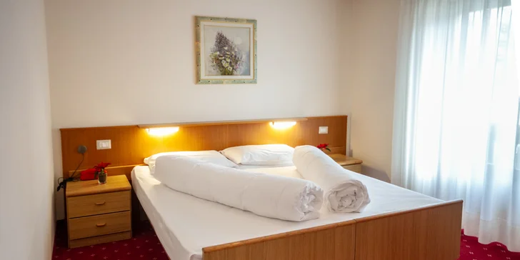 Pobyt v srdci Dolomitov: hotel s polpenziou a karta výhod so skibusom zadarmo