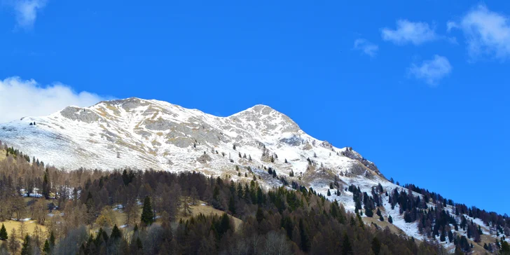 Pobyt v srdci Dolomitov: hotel s polpenziou a karta výhod so skibusom zadarmo